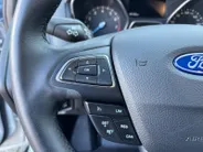 Ford Focus 1.0 Titanium | 1e eigenaar | Adaptive cruise |  Multimedia | Parkeer sensoren | Led koplampen |