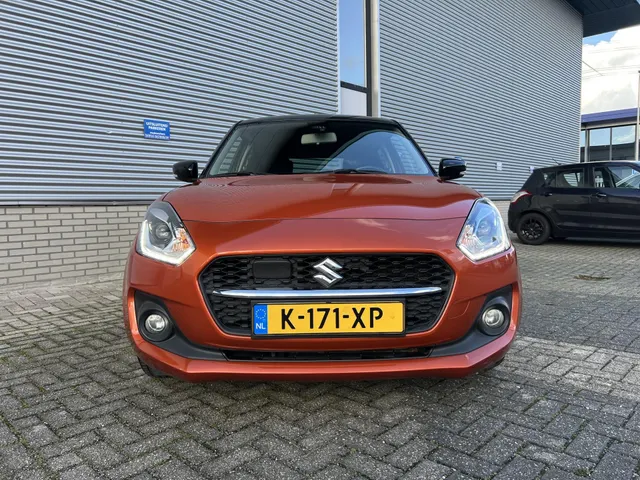 Suzuki Swift 1.2 Style Smart Hybrid | Apple Carplay & Android Auto | 16' Lichtmetalen Velgen | Climate Control | Navi