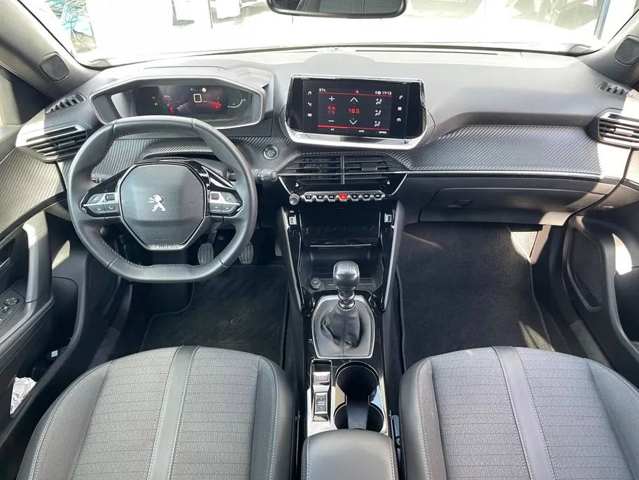 Peugeot 2008 1.2 PureTech Allure Pack *Navi+Camera*Climate Control*Stoelverwarming*LM.Velgen*1ste eigenaar!