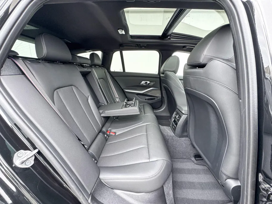 BMW 3 Serie Touring 330e