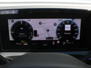 Volkswagen Tiguan 1.5 eHybrid R-Line Edition | Elek. trekhaak | Schuifdak | Stuur-/stoelverwarming + massage | Camera | 20' LM | HUD | LED | Dodehoek detectie | Nieuwstaat | BTW auto |