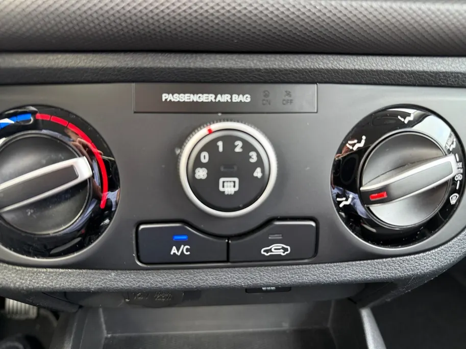 Hyundai i10 1.0 Comfort Smart | navigatie | zwart dak