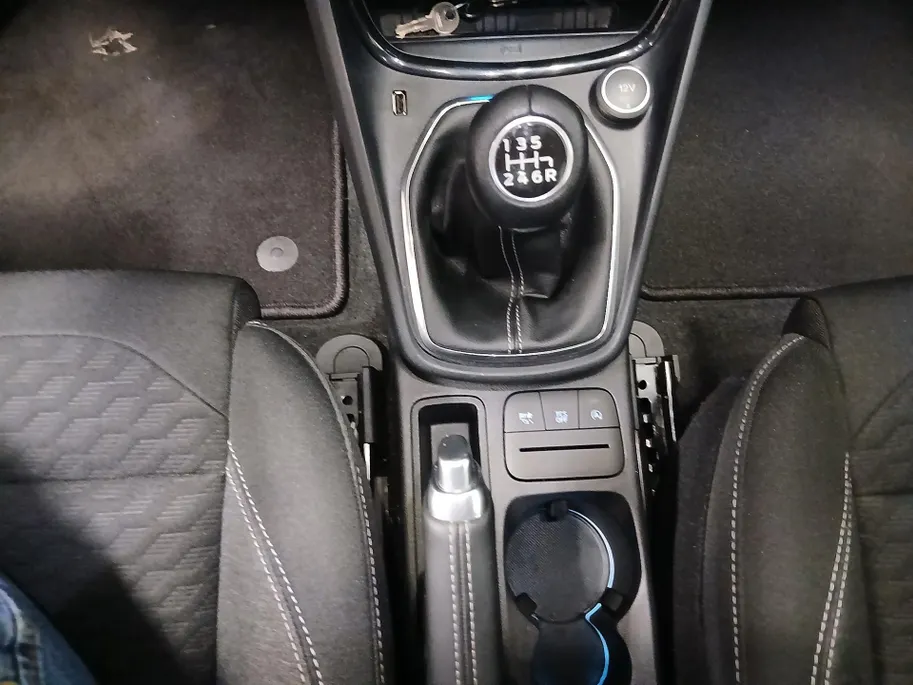 Ford Puma 1.0 EcoBoost 125PK Hybrid Titanium | Winter Pack | Trekhaak | gunstige kilometerstand |