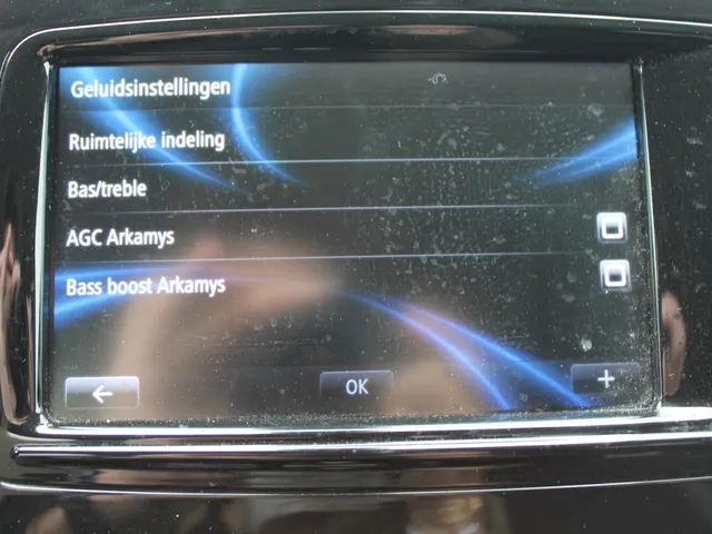Renault Captur 0.9 TCe Intens | Easy Life pakket | LM Velgen 17 '' | ECC | Camera achter |