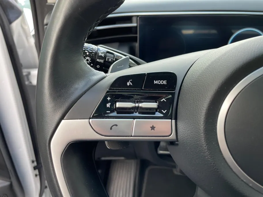 Hyundai Tucson 1.6 T-GDI PHEV Premium Sky 4WD | Zeer compleet | Open dak | 360 graden camera | Stoelverwarming & koeling | Apple CarPlay & Android Auto | Memory seats |