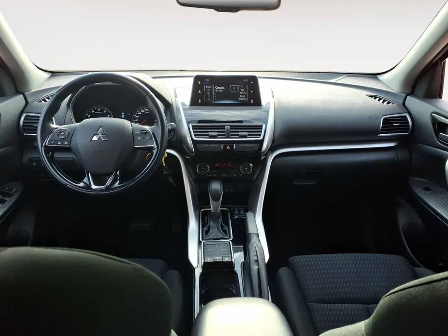 Mitsubishi Eclipse Cross 1.5 DI-T Intense Automaat | Navigatie | Airco | Trekhaak 1600 kg | 1 jaar Garantie