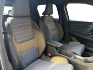 Renault 5 comfort range techno 52 kWh nu op voorraad met 1600,- korting , Pack Advanced Driving Assist , pack winter , Pack Harman Kardon premium sound , Apple Carplay/Android Auto , stoel en stuurverwarming , camera .