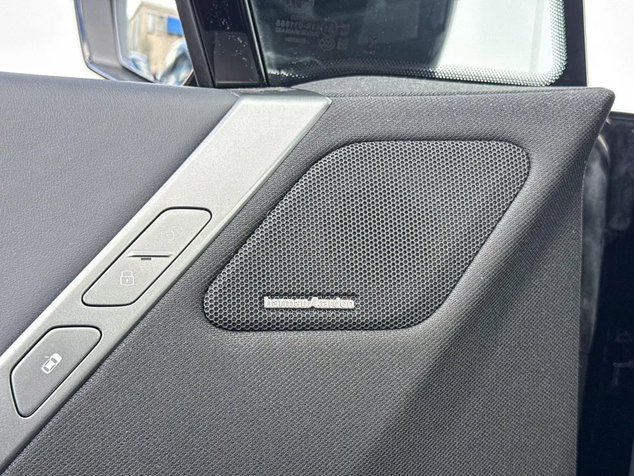 BMW iX xDrive M70