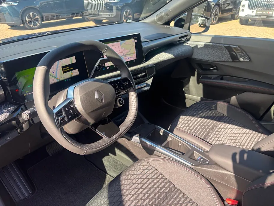 Renault Clio 1.8 Hybrid 160 techno *Navi+360Camera*Climate Control*Winterpack*Trekhaak*LM.Velgen*Parkeersensoren*1ste eigenaar!