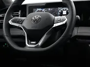 Volkswagen Tiguan 1.5 272pk DSG eHybrid R-Line Edition · Panoramadak · 360 Camera · Wegklapbare Trekhaak · Massage · Dodehoek Detectie · 19'' Inch · Garantie t/m 27-10-2029 of 100.000km