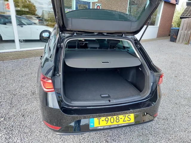 SEAT Leon Sportstourer 1.0 eTSI Style Business Intense NL-auto | rijklaarprijs !!