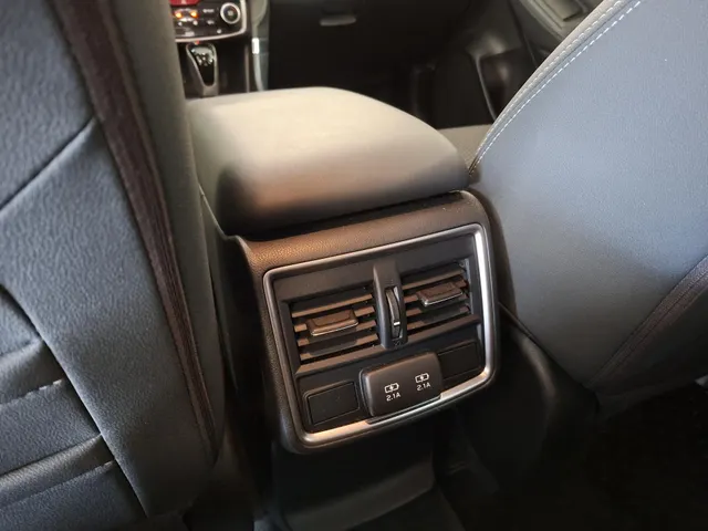 Subaru Forester 2.0i e-BOXER Comfort TREKH. | NL-auto | rijklaarprijs !!