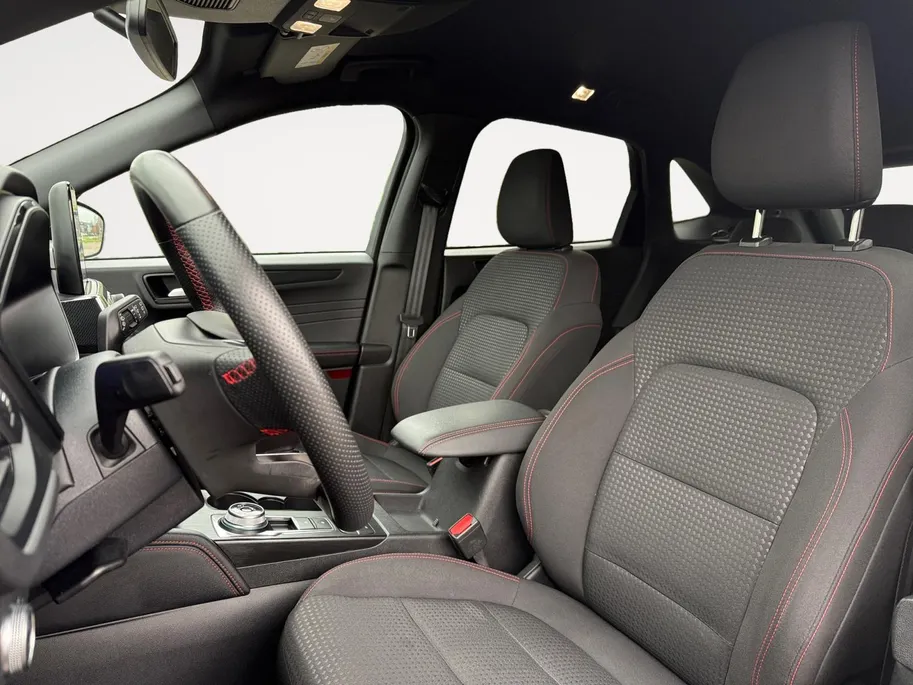 Ford Kuga 2.5 PHEV ST-Line | Driver Assistance Pack | Winterpack | Technology Pack | Apple Carplay | Android Auto |