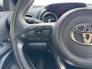 Toyota Yaris 1.5 Hybrid Style | Navigatie | Climate control | Parkeer camera | Stoel verwarming | Keyless