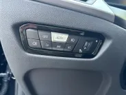 BMW 3 Serie Touring 320e | Leder |  Dealer onderhouden | Blackpack | Virtual cockpit | Camera |
