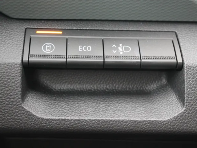 Dacia Duster 1.2 mild hybrid 140 extreme | Trekhaak | Navigatie | Apple CarPlay & Android Auto | DEMONSTRATIE AUTO, VRAAG NAAR BESCHIKBAARHEID