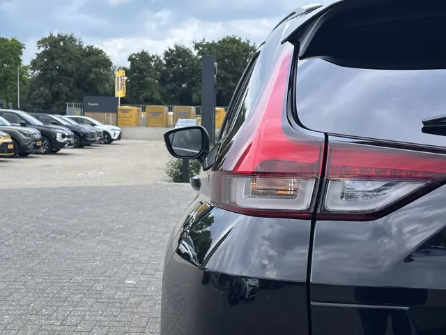 Mitsubishi Eclipse Cross 2.4 PHEV Instyle | Panoramadak