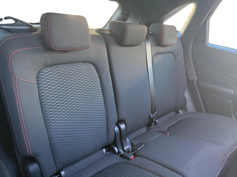 Ford Kuga 2.5 PHEV ST-Line | NL Auto | Panoramadak | Elektrische Trekhaak | Winter Pack | Apple Carplay & Android Auto |