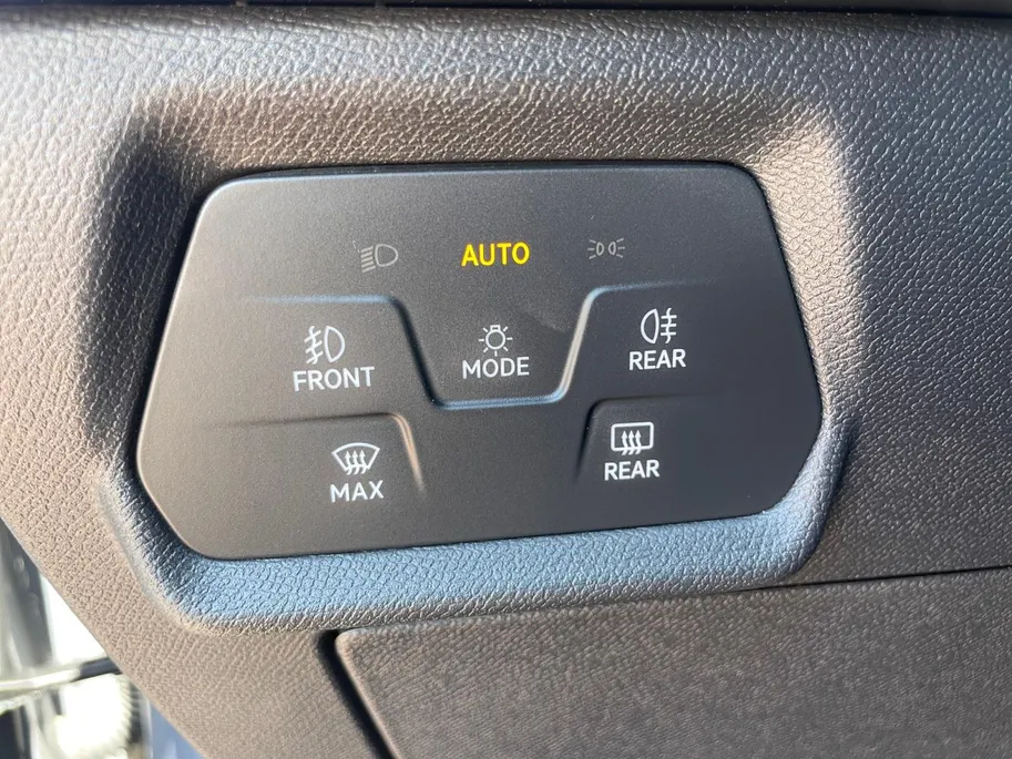 CUPRA Leon 1.5 TSI e-Hybrid Business *Automaat*Navi+Camera*Parkeersensoren*Climate Control*Winter Pack*LM.Velgen*Nette auto!
