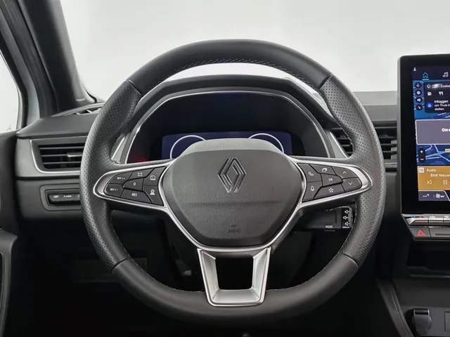 Renault Captur 1.8 E-Tech full hybrid 160PK techno | CAMERA | NAVI