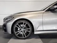 BMW 3 Serie Sedan 320i High Executive M-Sport