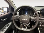 Kia Stonic 1.0 T-GDi MHEV GT-PlusLine Meest luxe uitvoering | 1e Eigenaar | Panorama dak | Dealer onderhouden | Cruise Control Adaptief | Carplay | Metallic lak | Fabrieksgarantie t/m 10-5-2030 + 3x 1 jaar* | NAP