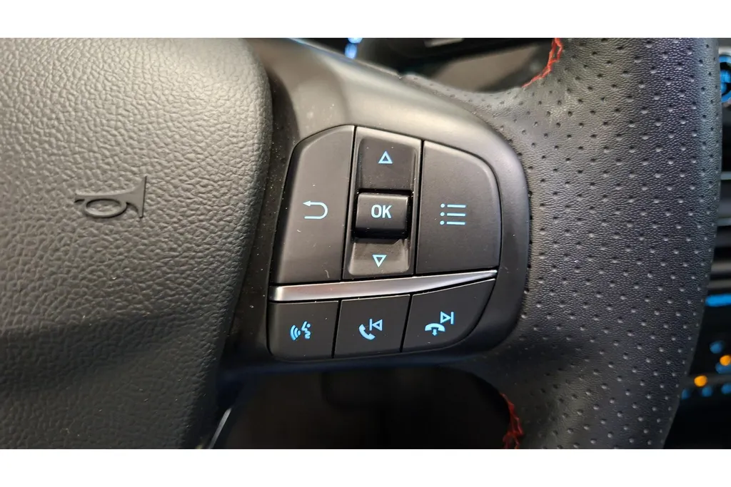 Ford Focus Wagon 1.0 EcoBoost 125PK Hybrid ST Line Business | Winter Pack | Achteruitrij camera | NL Auto |