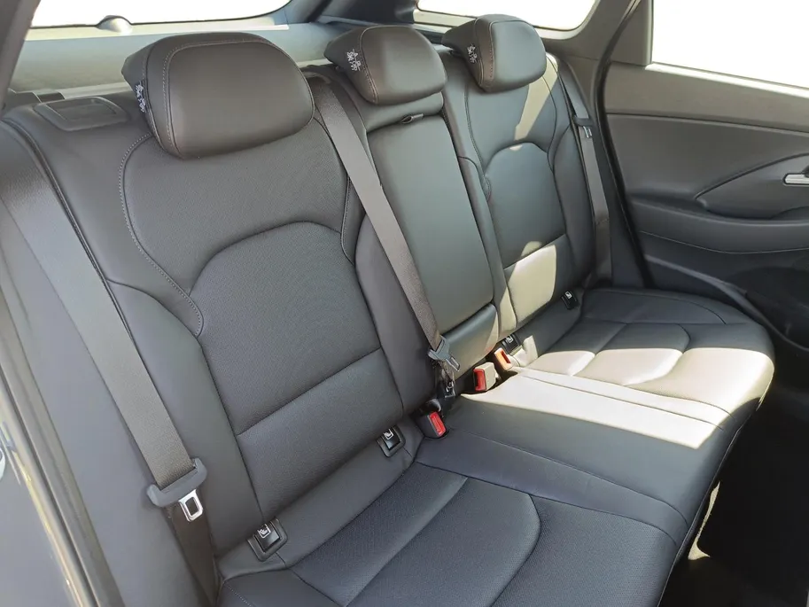 Hyundai i30 Wagon 1.6 T-GDi Premium UIT VOORRAAD LEVERBAAR!
