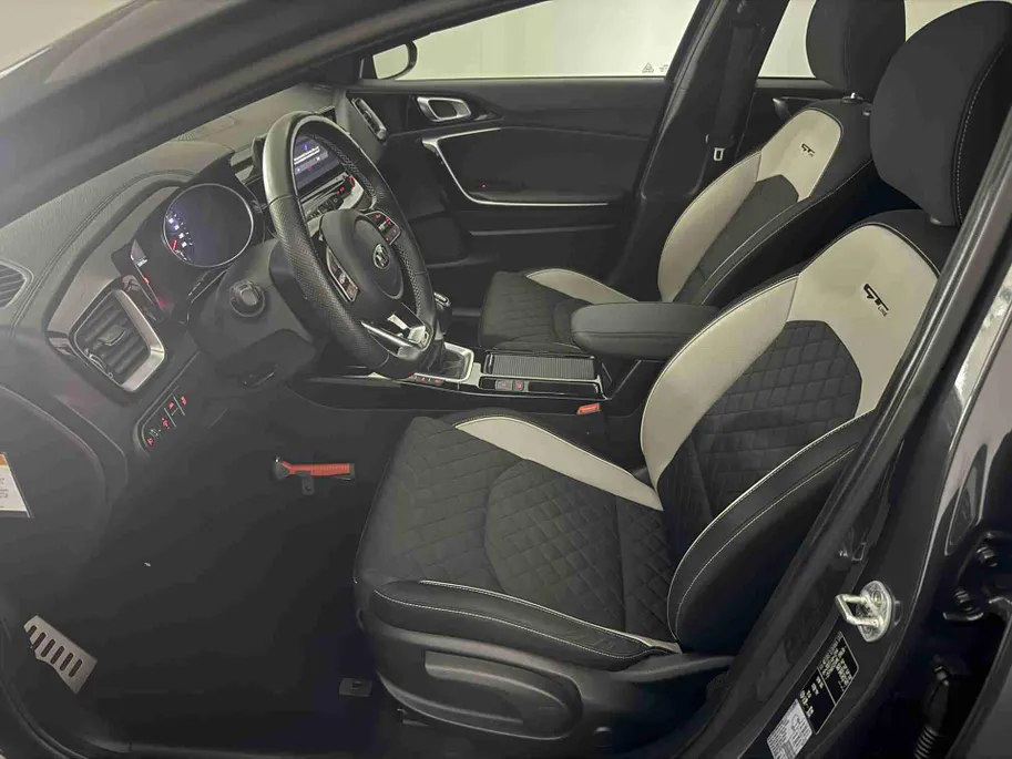 Kia Ceed 1.0 T-GDi 120pk GT-Line Business Edition
