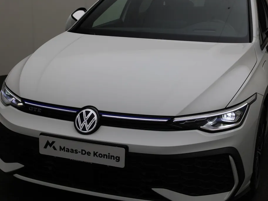 Volkswagen Golf GTE 1.5eHybrid 272PK GTE · Navigatie · Apple/Android Car Play · Camera + Parkeersensoren · Garantie t/m 18-03-2030 of 100000km · EXTRA INRUILKORTING ·