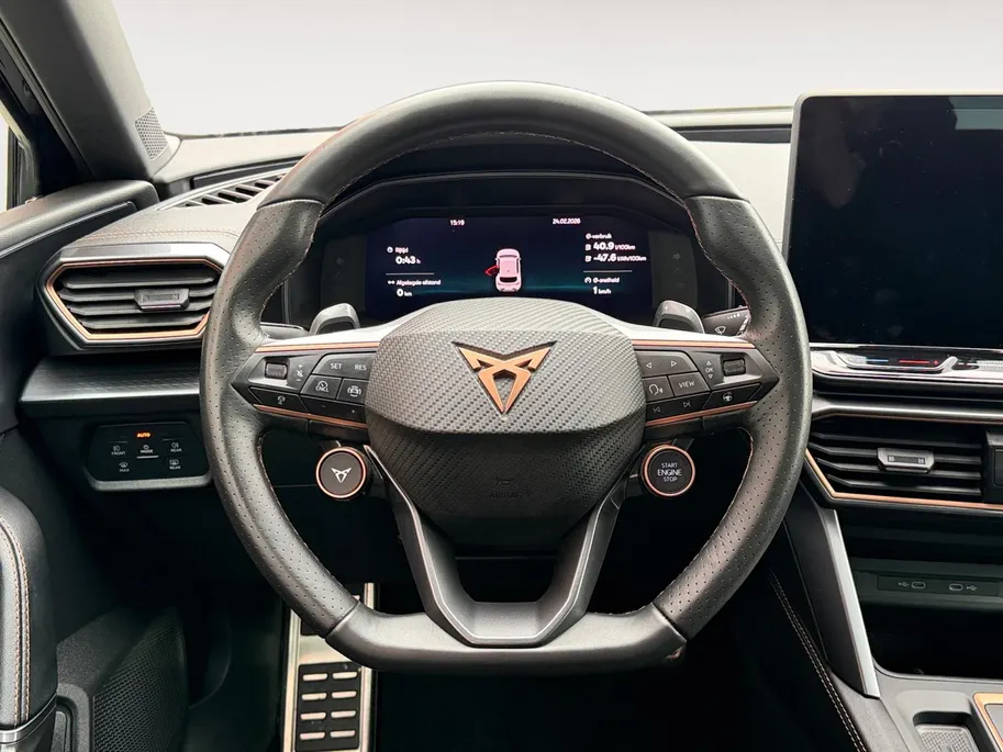 CUPRA Leon 1.5 PHEV Business 204PK AUTOMAAT | Elektrische actieradius tot 125km WLTP | Navigatie | Apple Carplay & Android Auto | Adaptive Cruise Control | Climate Control | Parkeersensoren voor & achter | 18'' Lichtmetalen velgen | Strakke auto