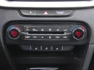 Kia Ceed Sportswagon 1.6 GDI PHEV DynamicPlusLine | Trekhaak | Stuur-/stoelverwarming | Plug-in | 16" LM | Clima | Camera | Cruise adapt. | Navi | LED |