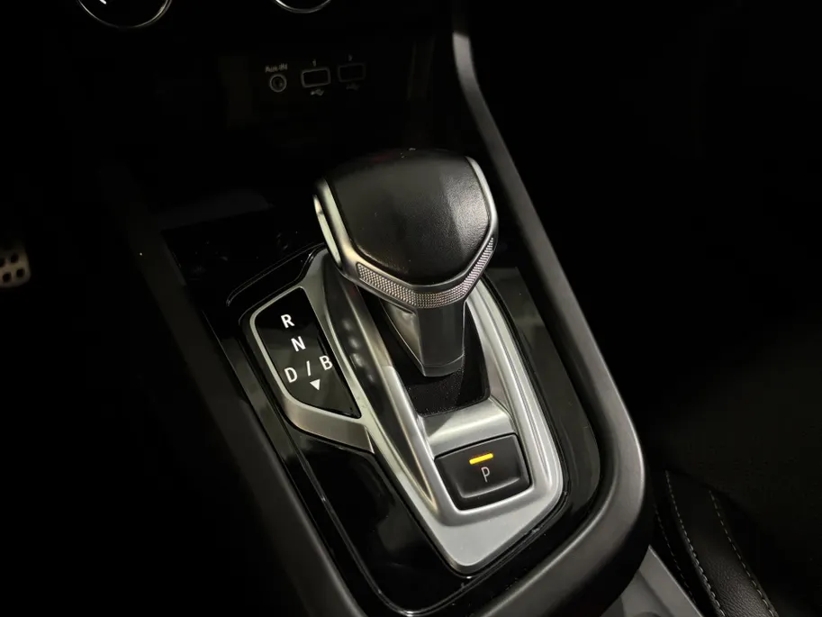 Renault Arkana 145PK E-Tech Hybrid E-Tech Engineered Automaat | 9,3' Navi | Digital Cockpit | Apple CarPlay/Android Auto | Climate Control | Adaptive Cruise Control | Full LED | Leder | Stoelverwarming |