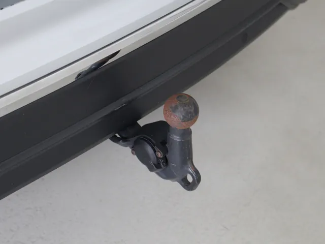 Volkswagen Tiguan 1.5 TSI Life Navigatie | Trekhaak | Parkeercamera | All Season Banden