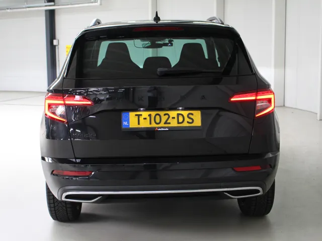 Škoda Karoq 1.5 TSI ACT Sportline Blackstyle Navigatie | Camera | Digitale Cockpit | Stoelverwarming | Adaptieve Cruuse Control