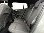 Ford Focus Wagon 1.0 EcoBoost Hybrid ST Line | Navigatie | Stoel/Stuur/Voorruitverwarming | Apple Carplay / Android Auto | Cruise Control | Lichtmetalen Velgen |