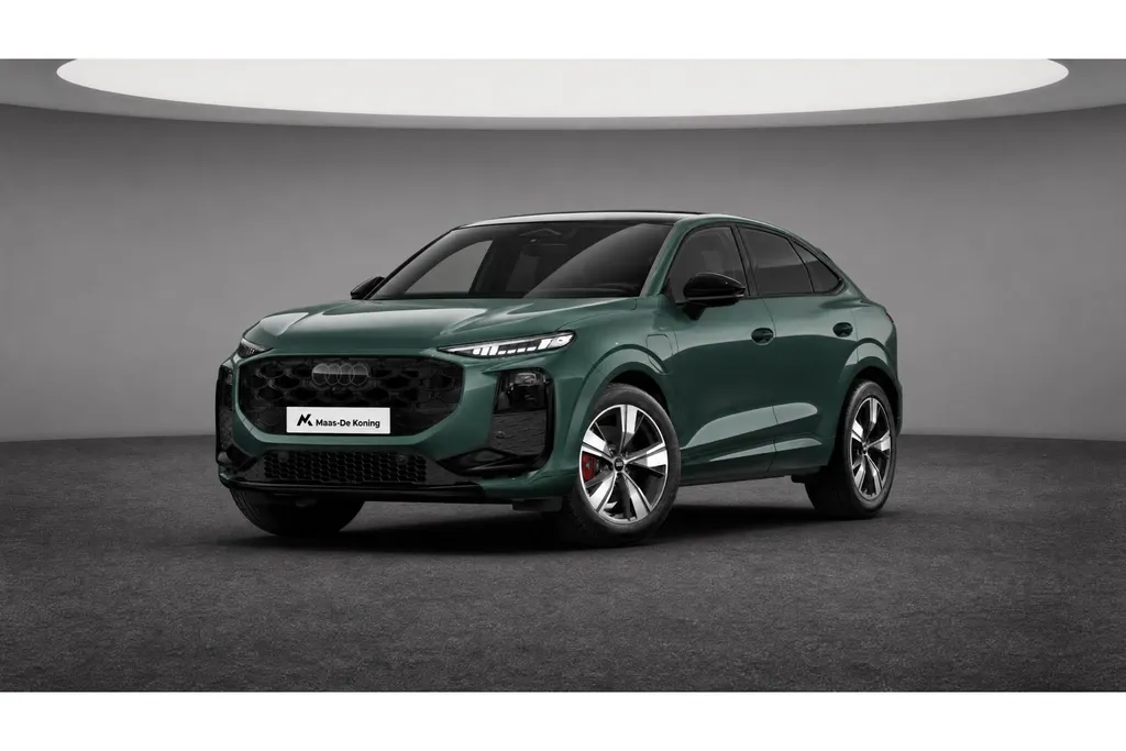 Audi Q3 Sportback 1.5 e-hybrid S edition 272 PK · Glazen panoramadak · Tech pro · Trekhaak elek. wegklapbaar