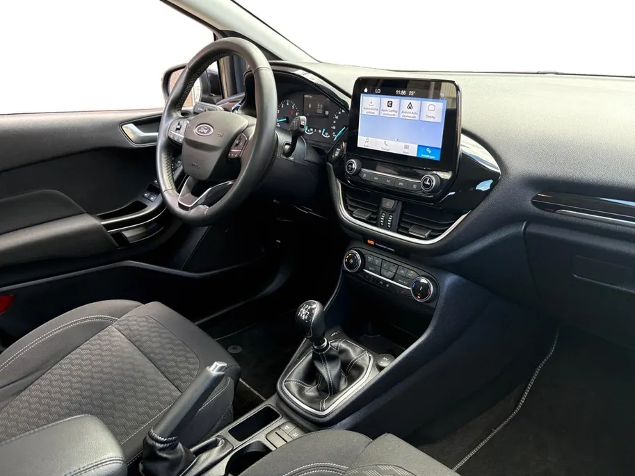 Ford Fiesta 1.0 EcoBoost Hybrid Titanium | Winter Pakket | Apple Carplay & Android Auto | Parkeersensoren achter | Climate Control |
