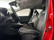 Renault Captur 1.6 E-Tech PHEV 160 Intens | Groot Scherm + Navigatie | Parkeercamera | Cruise Control