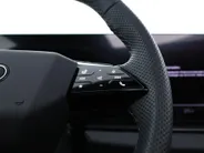 Audi Q6 e-tron 252pk S edition 83 kWh · SOH 97,5% · Panoramadak · Leder · 360 Camera · Luchtvering · Wegklapbare Trekhaak · Stoelverwarming Voor + Achter ·