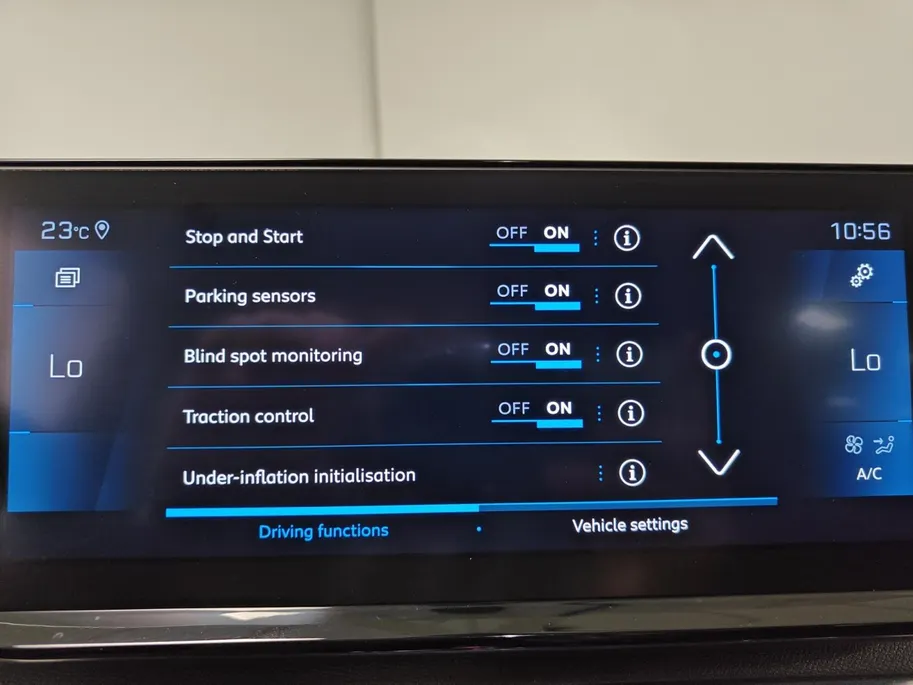 Peugeot 3008 1.2 PureTech Allure Avantage | Navi | Camera | Apple CarPlay/Android Auto | Climate Control | Cruise Control | Parkeersensoren | Lichtmetalen Velgen