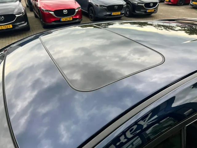 Mazda 3 2.0 e-SkyActiv-X M Hybrid 186 Luxury AUTOMAAT | SUNROOF | AERO PACK | LEDER | Bose AUDIO | APPLE CARPLAY/ANDROID AUTO | A.CAMERA | NED. AUTO |