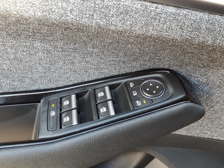 Renault Espace E-Tech full hybrid 200 techno 7p. Apple Carplay/Android Auto , cruise control adaptief , achteruitrijcamera , elektrisch bedienbare achterklep , navigatie google , lichtmetalen velgen 19'