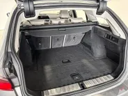 BMW 3 Serie Touring 330i Business Edition Plus High Executive