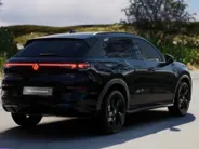 Volkswagen T-Roc R-Line Edition 1.5 Hybrid 170 PK 7 versn. DSG · Black Style Pakket · Interieur pakket plus · Panoramaschuif-kanteldak · Sport Pakket · Prijs is inclusief inruilpremie ·
