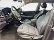 Kia e-Niro DynamicLine 64 kWh | Zeer nette auto | SoH 100% | Navigatie | Apple CarPlay & Android Auto | Achteruitrijcamera |