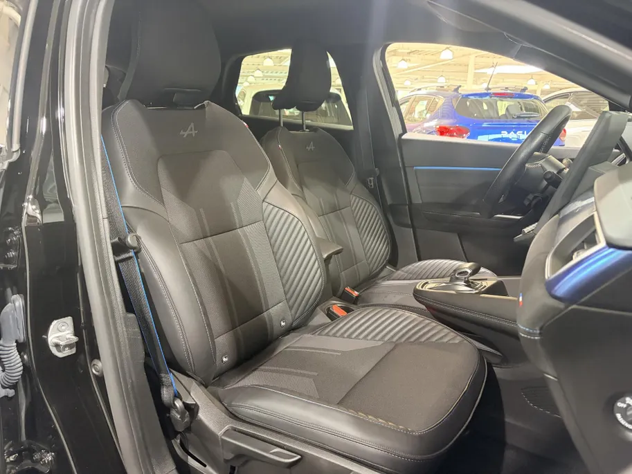 Renault Captur 145PK E-Tech Full Hybrid Esprit Alpine Automaat | Harman Kardon Audio | Stuurwielverwarming | 360 Camera | Parkeersensoren | Apple CarPlay/Android Auto | Navi | Climate Control | Adaptive Cruise Control |