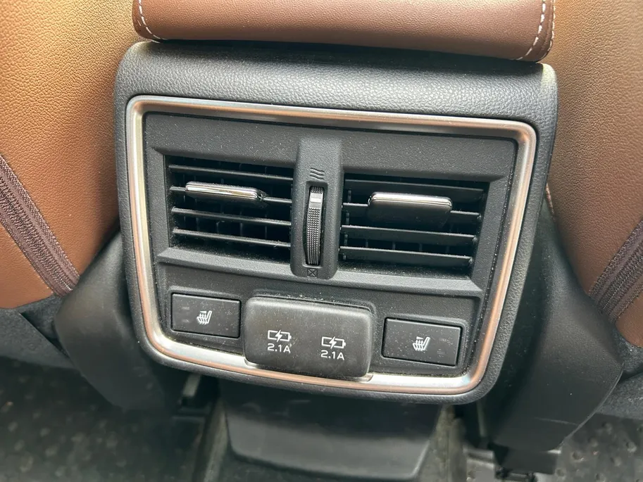 Subaru Forester 2.0i e-BOXER First Edition 4WD, Trekhaak, Panoramadak etc! NU RIJKLAARPRIJS INCL. 12 Maanden garantie, Premium afleverpakket gratis!