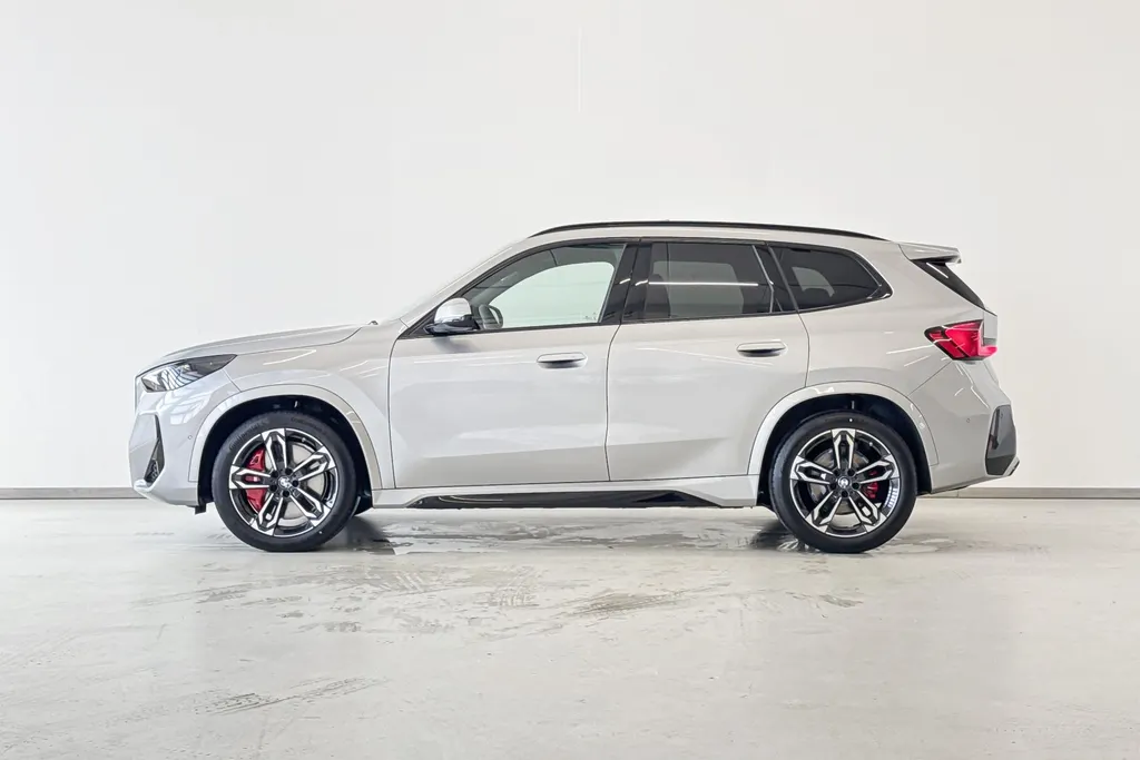 BMW iX1 eDrive20 67 kWh M Sport Edition