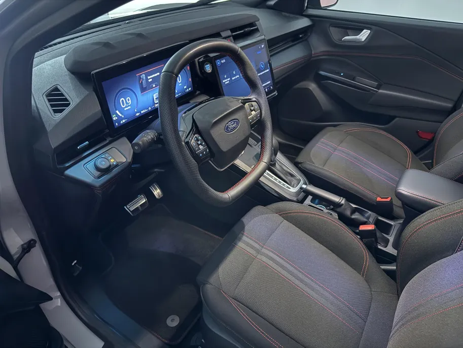 Ford Puma 1.0 EcoBoost Hybrid ST-Line | Trekhaak | Panoramadak | Winterpack